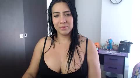 Snapshot of gaby_bluexx chatting on 07/07/26, 03:38 Gaby Blue online show from 07/07/26, 03:38