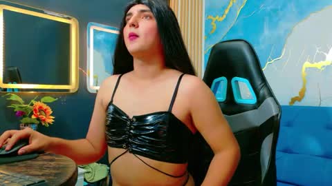 Snapshot of gaby_gil_ chatting on 05/19/26, 12:44 GABY GIL online show from 05/19/26, 12:44