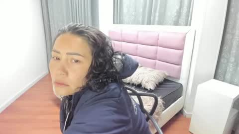 Snapshot of gaby_trent chatting on 07/17/26, 10:00 gabriela online show from 07/17/26, 10:00