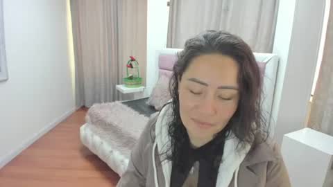 Snapshot of gaby_trent chatting on 07/18/26, 03:49 gabriela online show from 07/18/26, 03:49
