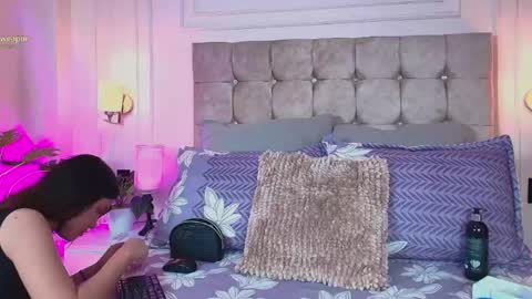 GabyEvans online show from 04/17/26, 12:08