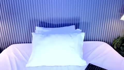 GabyFosterr  online show from 10/02/25, 11:01