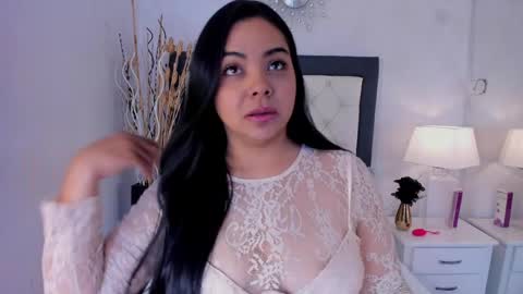 Snapshot of gabyherreraa chatting on 05/19/26, 11:44 Gaby online show from 05/19/26, 11:44