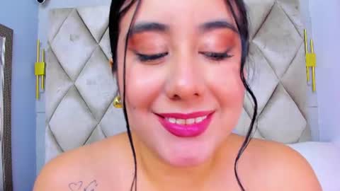 Snapshot of gabyparker_ chatting on 07/17/26, 12:23 Gaby online show from 07/17/26, 12:23