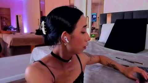 Gaby online show from 11/21/25, 08:29