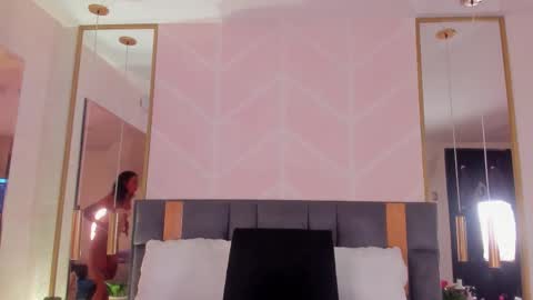 Gaby online show from 12/19/25, 07:54