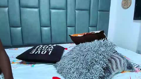 Snapshot of gabystom chatting on 11/14/25, 12:59 gabystom online show from 11/14/25, 12:59