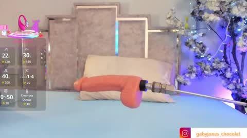 gabyyjones online show from 09/30/25, 12:32