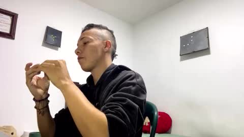Snapshot of gadiel_sex chatting on 05/20/26, 11:05 gadiel_sex online show from 05/20/26, 11:05