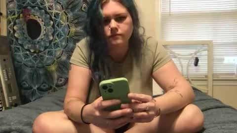 Eryn online show from 12/18/25, 04:35