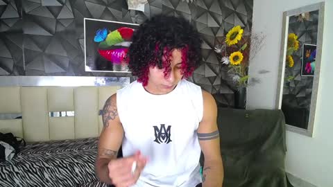 Snapshot of gael__david chatting on 01/03/25, 04:00 Gael online show from 01/03/25, 04:00
