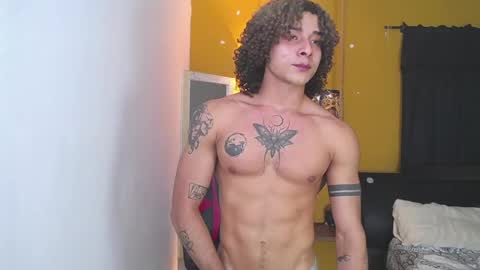 Snapshot of gael__david chatting on 02/14/25, 05:51 Gael online show from 02/14/25, 05:51