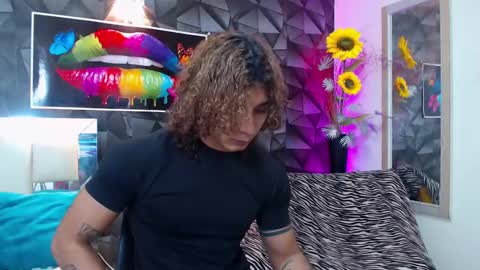 Snapshot of gael__david chatting on 03/08/25, 03:28 Gael online show from 03/08/25, 03:28