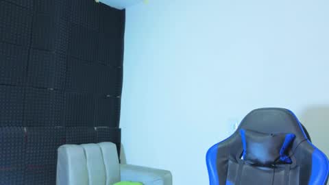 Snapshot of gael__david chatting on 10/07/25, 02:31 Gael online show from 10/07/25, 02:31