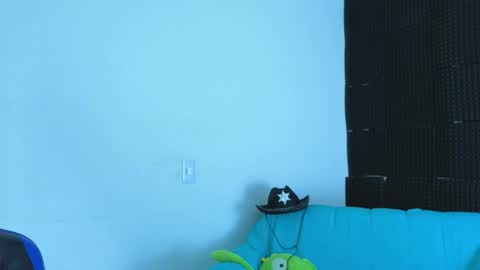 Snapshot of gael__david chatting on 10/12/25, 03:05 Gael online show from 10/12/25, 03:05