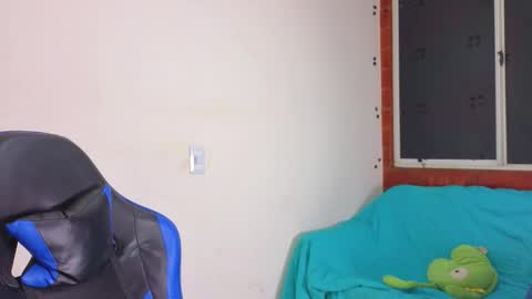 Snapshot of gael__david chatting on 10/27/25, 02:37 Gael online show from 10/27/25, 02:37