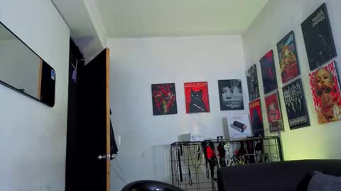 Gael Conner online show from 10/14/25, 02:01