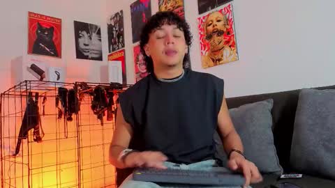 Gael Conner online show from 12/05/25, 04:10