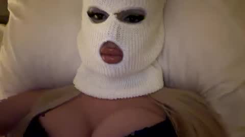 Snapshot of gaia_brv chatting on 05/11/26, 07:33 Feetbaabe online show from 05/11/26, 07:33