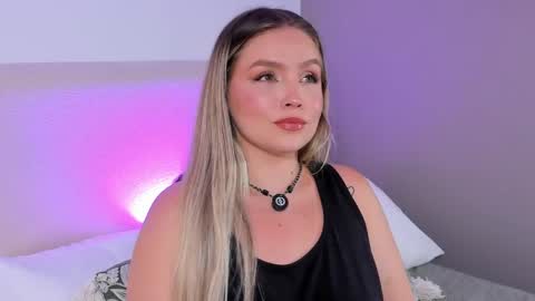 Gaia Baker  online show from 05/12/26, 05:26