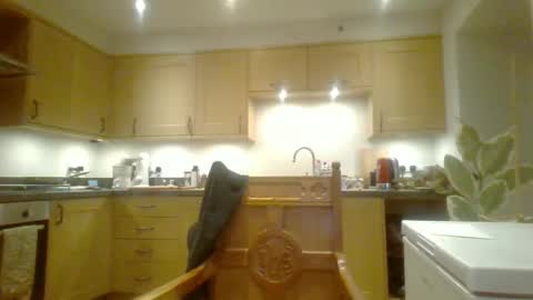 Snapshot of galacx chatting on 12/11/24, 05:04 galacx online show from 12/11/24, 05:04