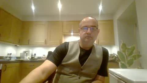 Snapshot of galacx chatting on 12/15/24, 06:04 galacx online show from 12/15/24, 06:04