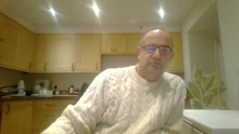 Snapshot of galacx chatting on 12/16/24, 06:49 galacx online show from 12/16/24, 06:49