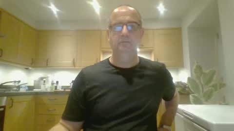 Snapshot of galacx chatting on 12/17/24, 04:21 galacx online show from 12/17/24, 04:21