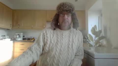 Snapshot of galacx chatting on 01/25/25, 10:19 galacx online show from 01/25/25, 10:19