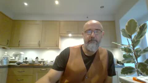 Snapshot of galacx chatting on 10/17/25, 03:25 galacx online show from 10/17/25, 03:25