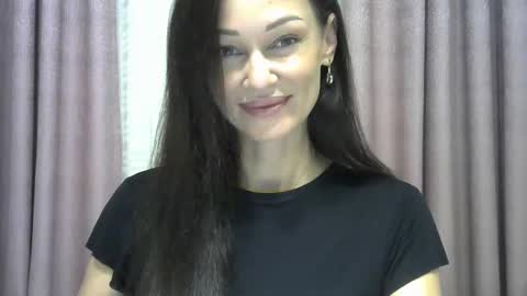 Snapshot of galaxy_33 chatting on 09/10/25, 09:31 galaxy_33 online show from 09/10/25, 09:31