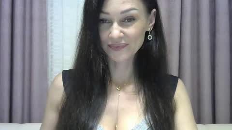 Snapshot of galaxy_33 chatting on 10/09/25, 03:43 galaxy_33 online show from 10/09/25, 03:43