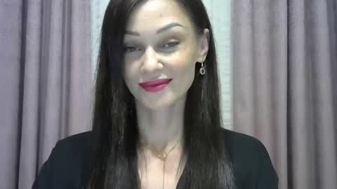 Snapshot of galaxy_33 chatting on 10/18/25, 05:35 galaxy_33 online show from 10/18/25, 05:35