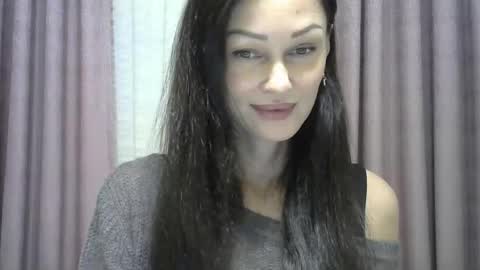 Snapshot of galaxy_33 chatting on 10/28/25, 10:23 galaxy_33 online show from 10/28/25, 10:23