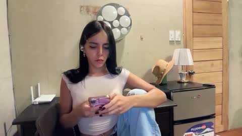 Snapshot of galileii chatting on 09/15/25, 11:54 galileii online show from 09/15/25, 11:54