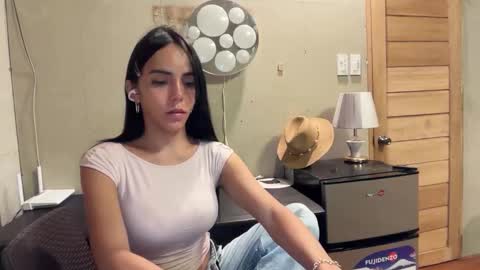 Snapshot of galileii chatting on 09/27/25, 09:47 galileii online show from 09/27/25, 09:47