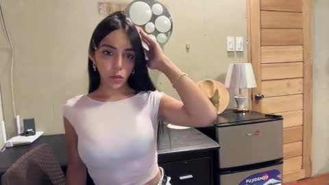 Snapshot of galileii chatting on 09/29/25, 10:42 galileii online show from 09/29/25, 10:42