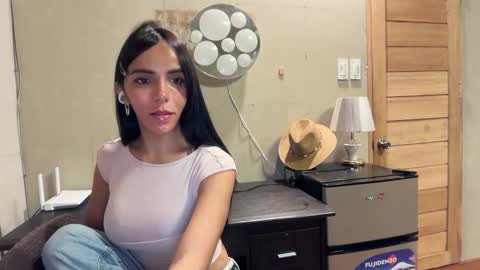 Snapshot of galileii chatting on 10/04/25, 11:19 galileii online show from 10/04/25, 11:19