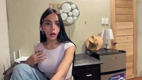 Snapshot of galileii chatting on 10/07/25, 11:51 galileii online show from 10/07/25, 11:51