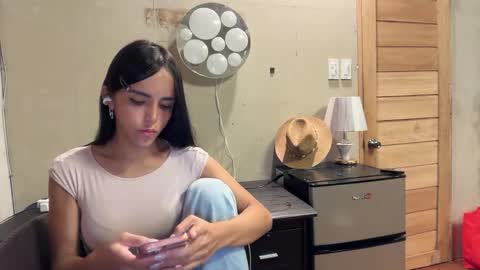 Snapshot of galileii chatting on 10/16/25, 11:00 galileii online show from 10/16/25, 11:00