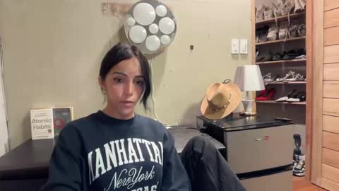 Snapshot of galileii chatting on 10/26/25, 09:37 galileii online show from 10/26/25, 09:37