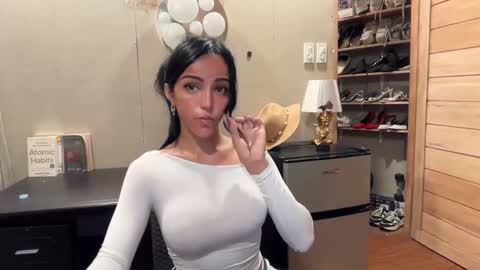 Snapshot of galileii chatting on 11/13/25, 12:59 galileii online show from 11/13/25, 12:59