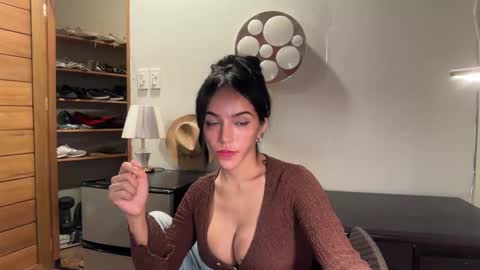 Snapshot of galileii chatting on 02/18/26, 12:01 galileii online show from 02/18/26, 12:01