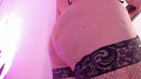 Snapshot of gallilea_marquez_ chatting on 05/05/26, 11:29 Galilea online show from 05/05/26, 11:29