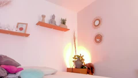 Snapshot of gallilea_marquez_ chatting on 05/15/26, 08:27 Galilea online show from 05/15/26, 08:27