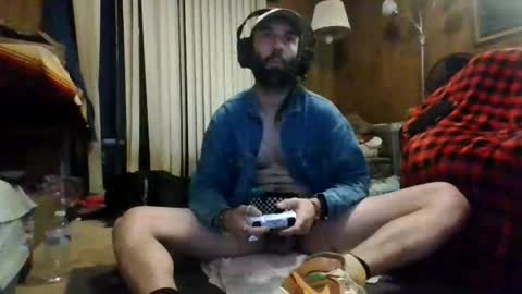 Snapshot of gamerfiend420 chatting on 11/17/25, 04:40 gamerfiend420 online show from 11/17/25, 04:40