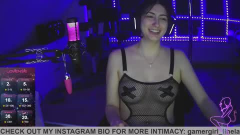 Snapshot of gamergirl_linela chatting on 10/14/25, 03:51 gamergirl_linela online show from 10/14/25, 03:51