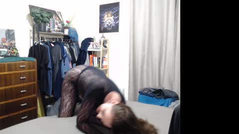 HOT  online show from 02/08/25, 10:29