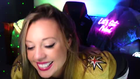 Snapshot of garagesex22 chatting on 01/08/25, 07:13 Jenna - be back MONDAY night. online show from 01/08/25, 07:13