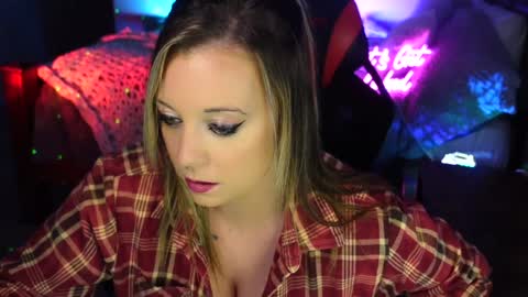 Snapshot of garagesex22 chatting on 01/09/25, 06:27 Jenna - be back MONDAY night. online show from 01/09/25, 06:27